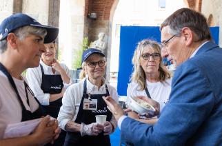 Ristorazione scolastica - preparazione risotto